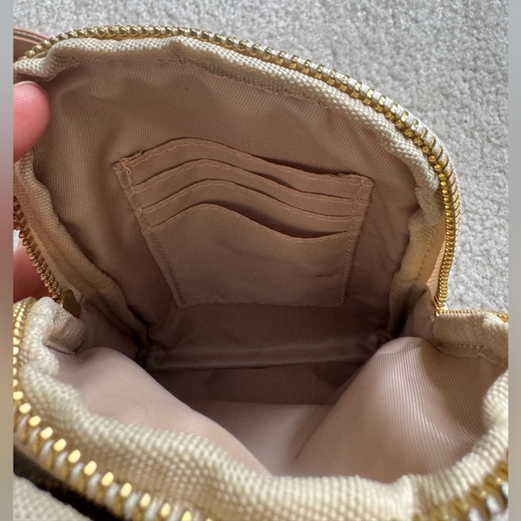 Geometric Patterned Sling bag - Picture 5 of 8